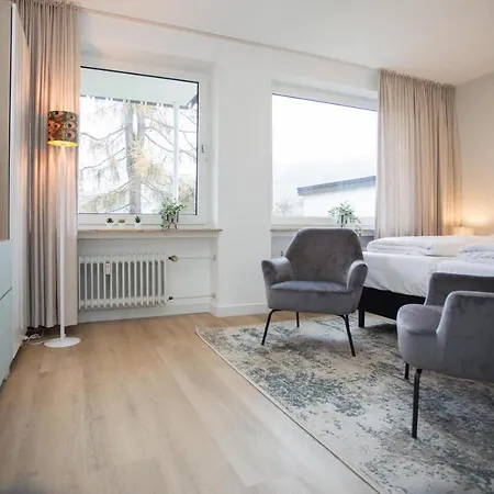 - Burgstrasse 15-b *