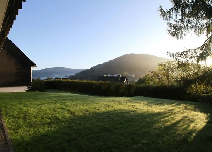 - Burgstrasse 15-b *