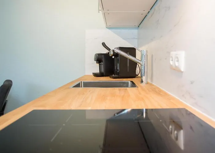 Otel - Burgstrasse 15-b *